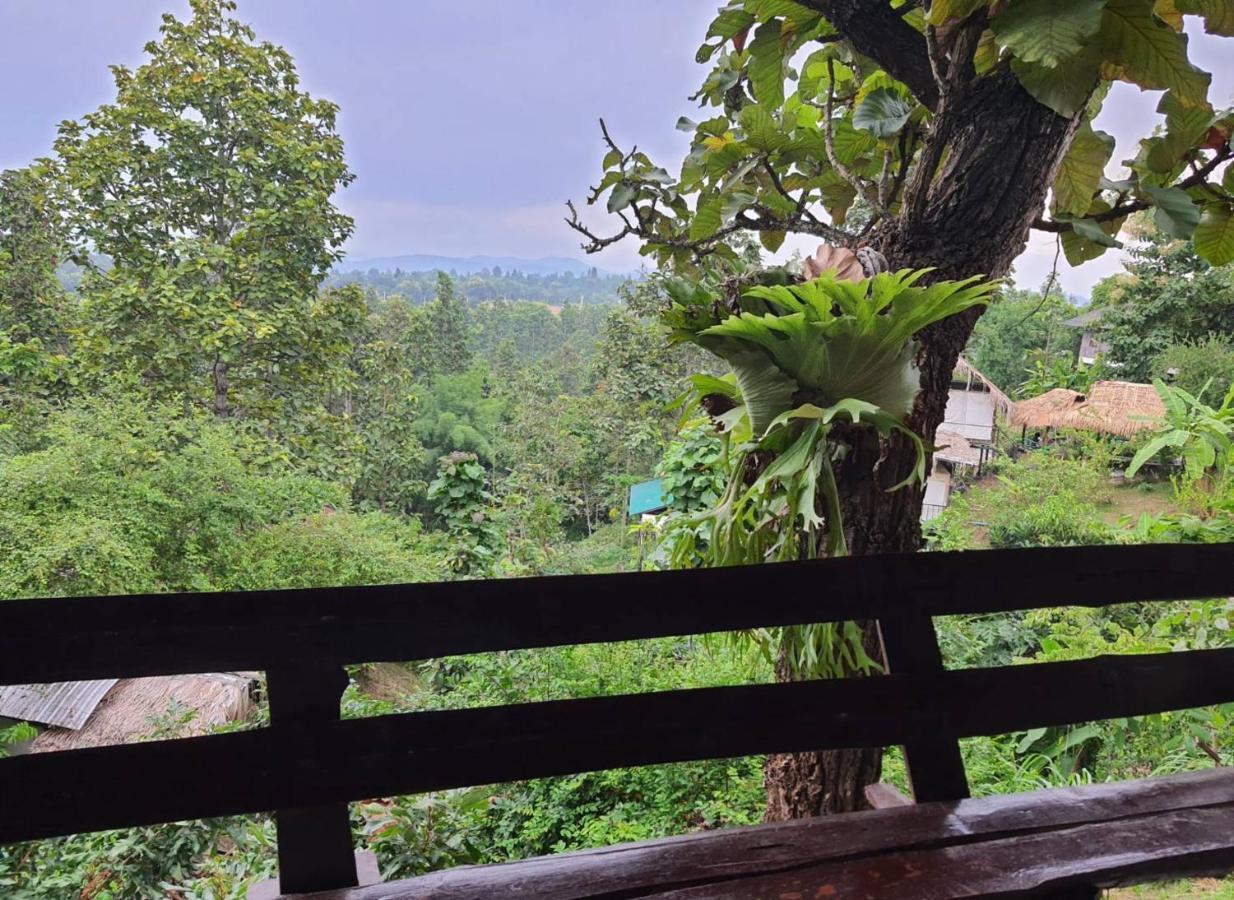 Baansuan Chomchun Hotel Mae Taeng Exterior foto